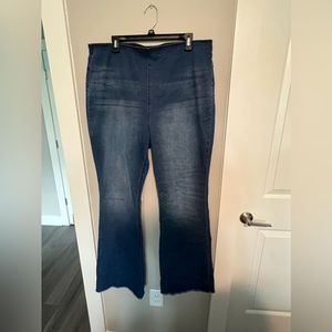 Knox Rose bell bottom jeans